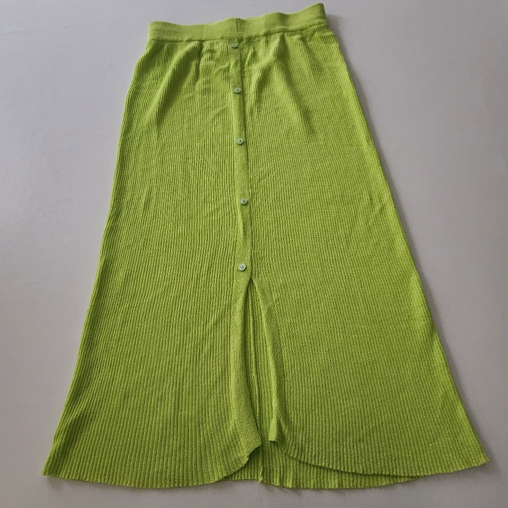 SHEIN Vibrant Green Maxi Skirt with Buttons